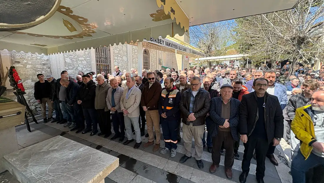 Duayen Gazeteci Ekmekçioğlu Toprağa Verildi
