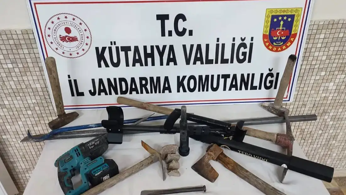 Emet'te Kaçak Kazı Operasyonu