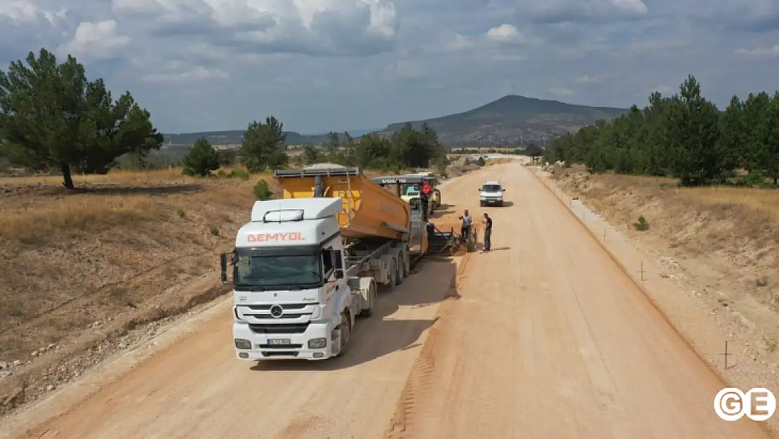 12 yıldır devam eden yol tamamlanıyor