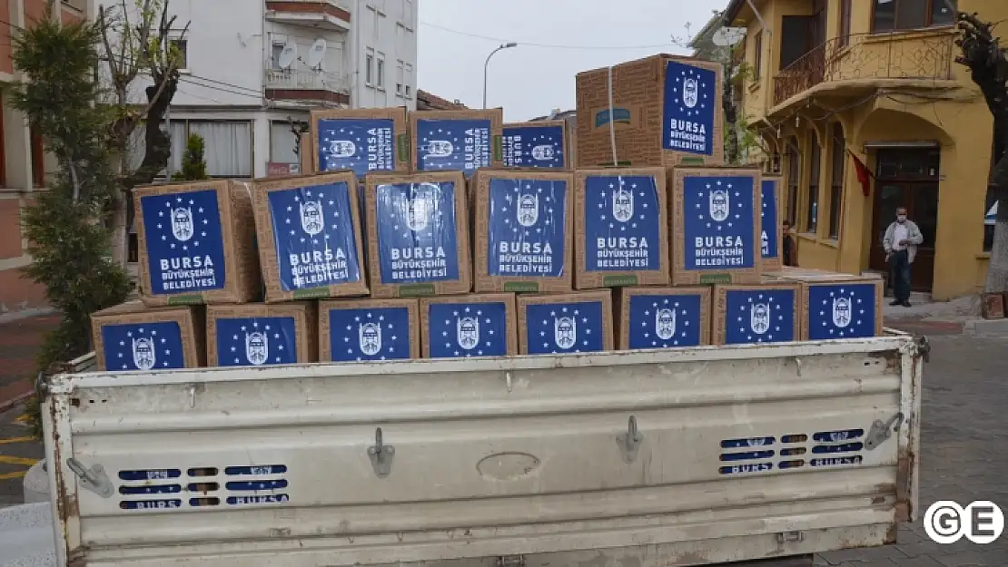 Bursa Büyükşehirden Emet Belediyesine 200 Koli Erzak