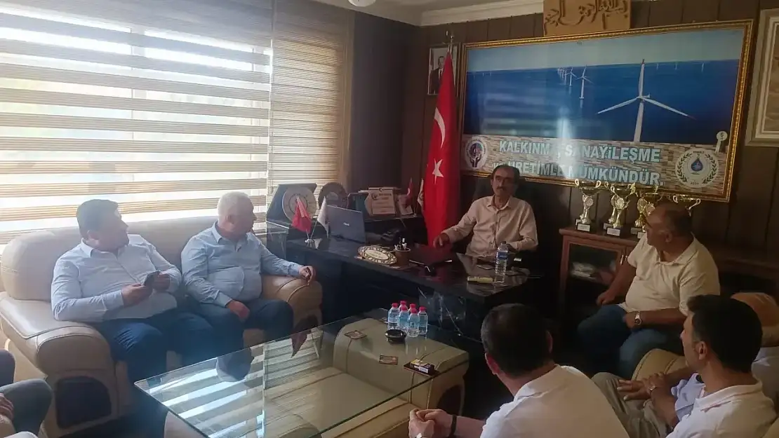 CHP'li 2 Vekilden Emet Ziyareti