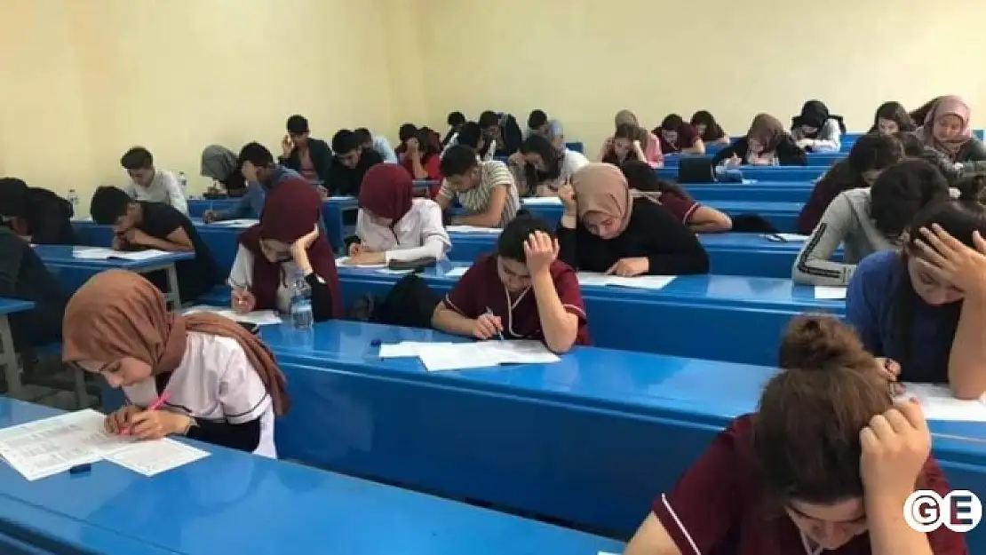Eğitimde Emekler Meyvesini Veriyor 33 Gencimiz Fakültelerde