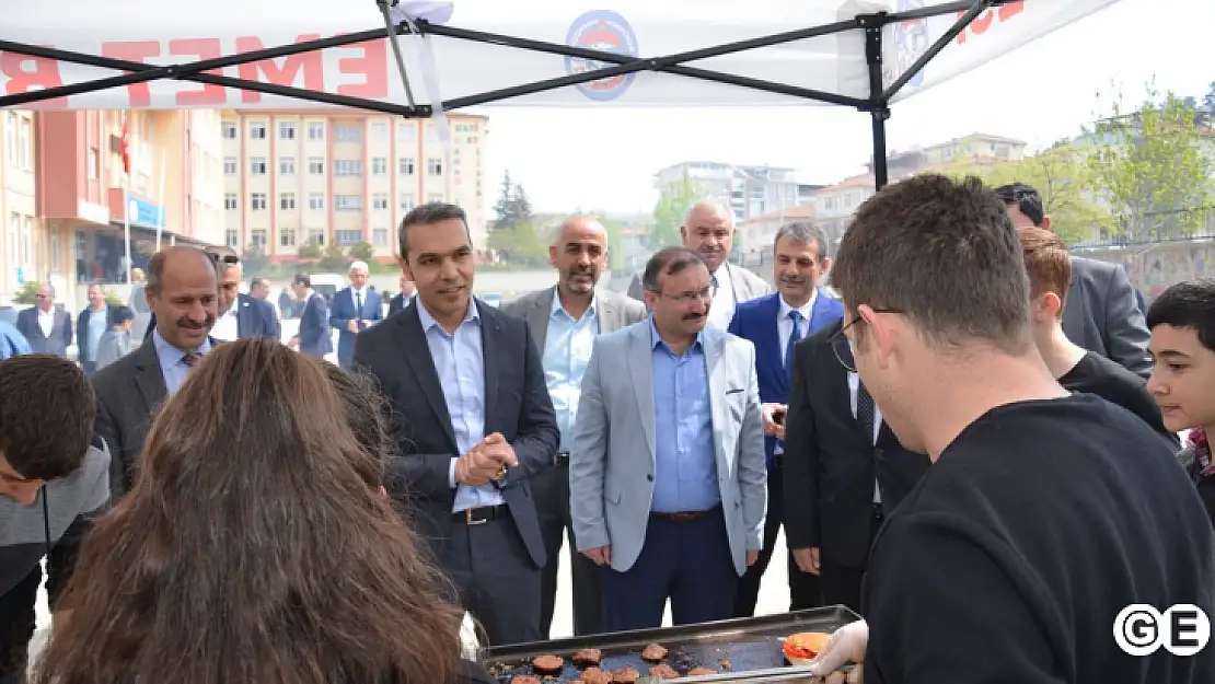 Emet Ashaboğlu'ndan Deprem Bölgesine Destek İçin Kermes