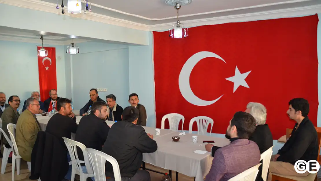 Emet Saadet Partisinden Gençlik Derneğinde İstişare Toplantısı