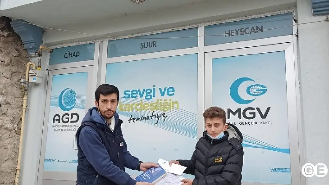 Emet Siyer-iNebi Kitap Okuma Yarışması Ödülleri Dağıtıldı