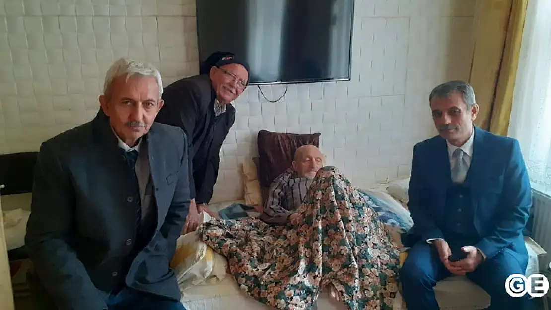 Emet'te vefat eden öğretmenlere vefa