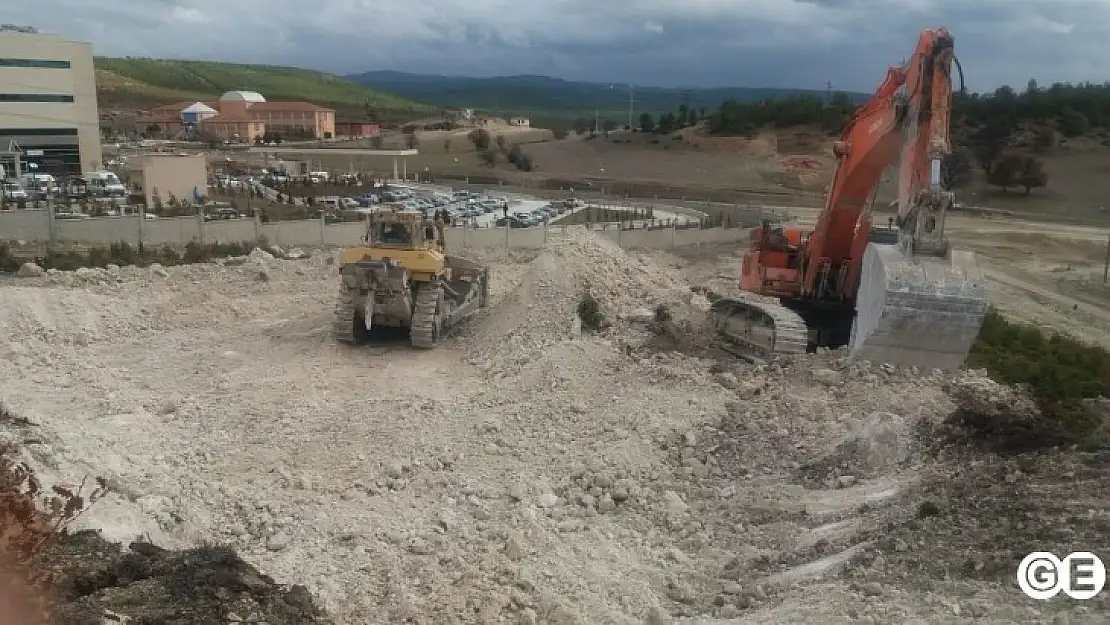 Gazi Emet Gençlik Merkezi Yapımı Başladı