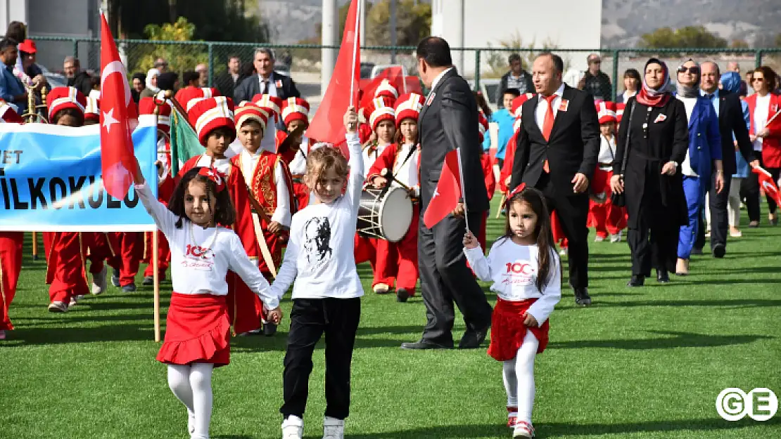 Gazi Emet'te 100. Coşkusu
