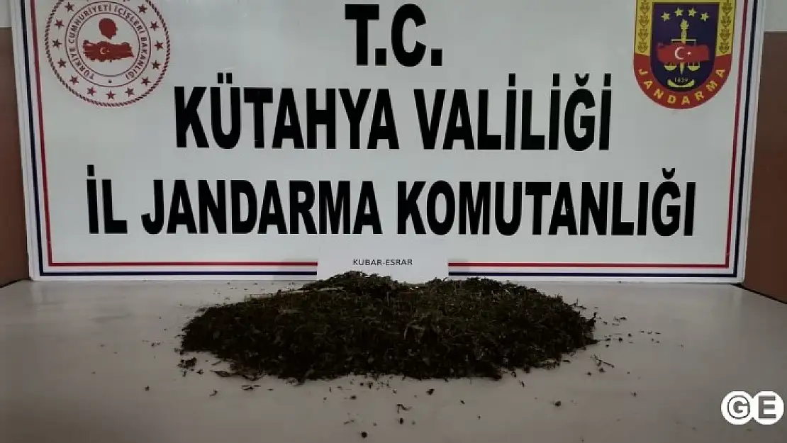 Gediz ve Tavşanlıda 1 Kilodan Fazla Kubar Esrar Ele Geçirildi