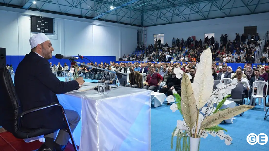 Gençlik ve Aile Buluşmasında Konakçı Hoca Emet'teydi