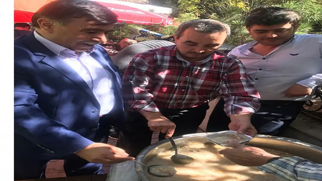 EMET HALKI BELEDİYENİN AŞURE ETKİNLİĞİNDE BULUŞTU