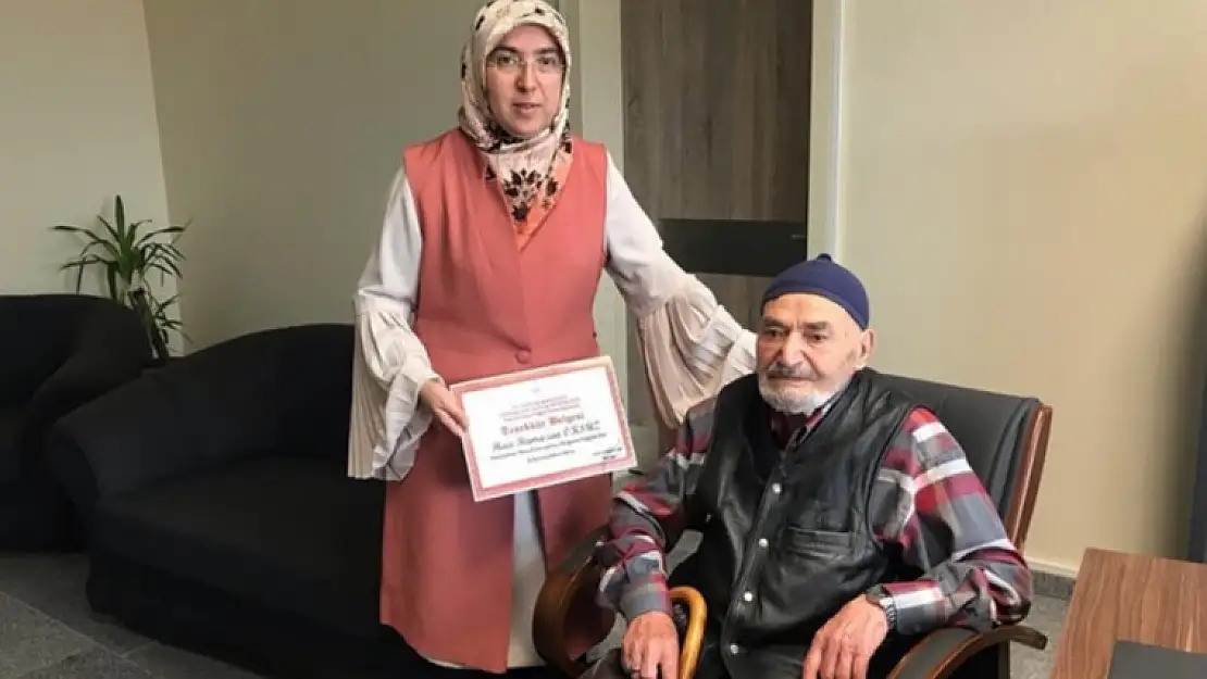 EMETLİ HAYIRSEVERDEN HASTANEYE MESCİT