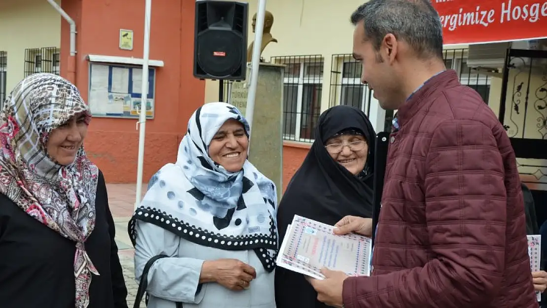 EMET'TE OKUR YAZAR ORANI YÜZDE 98