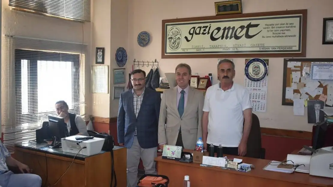 KAVUNCU 'DAN GAZETEMİZE VEDA ZİYARETİ