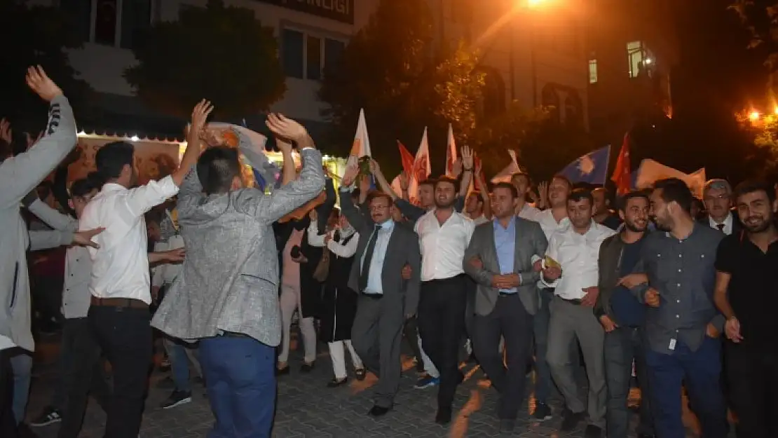 BAŞKAN DOĞAN VAKİT EMET,VAKİT KÜTAHYA VAKİT TÜRKİYE VAKTİDİR