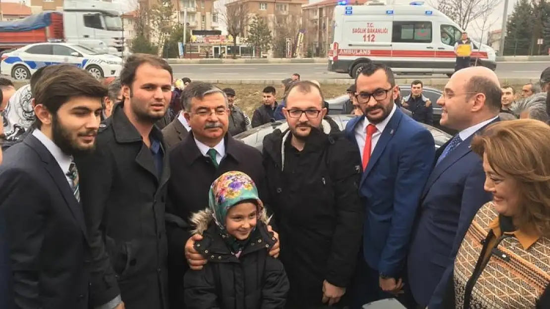 BAKAN YILMAZ'DAN  CEVİZDERE OKULU VE HALK EĞİTİM MERKEZİ TALEBİ