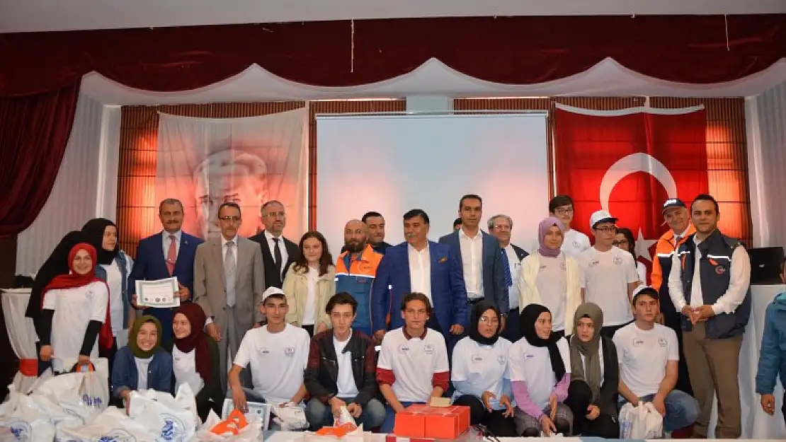 EMET'TE AFET FARKINDALIĞINA  DİKKAT ÇEKEN PANEL