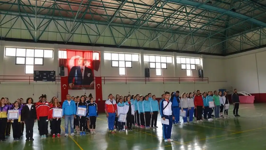 TÜRKİYE OKULLAR ARASI FUTSAL YARI FİNALLERİ EMET'TE BAŞLADI