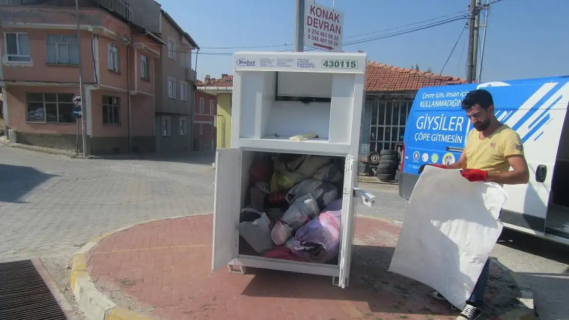 EMET GİYSİ KUMBARALARI İLGİ GÖRÜYOR