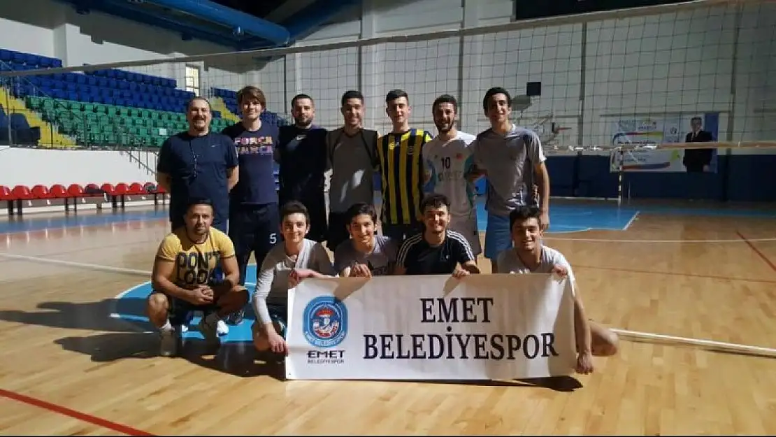 EMETBELEDİYESPOR VOLEYBOL BÖLGESEL LİGTE