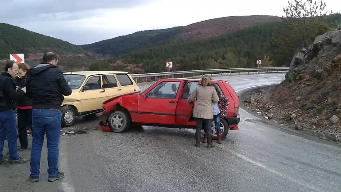 EMET TAVŞANLI YOLU, YİNE AYNI VİRAJ YİNE FACİA 6 YARALI