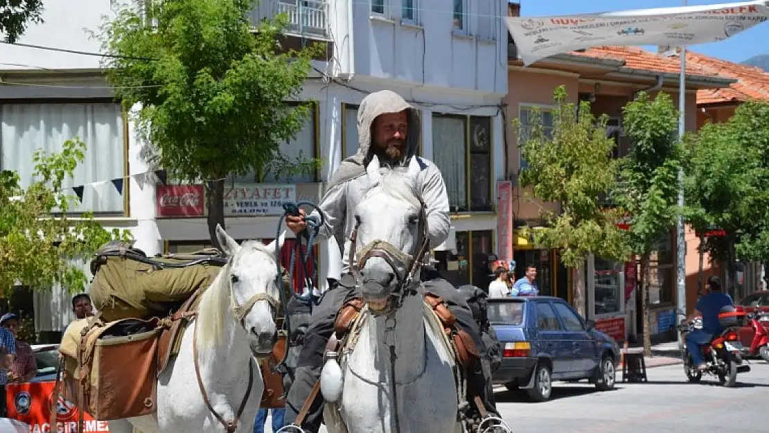 POLONYADAN KUDÜS'E 2 AT İLE KUTSAL YOLCULUK