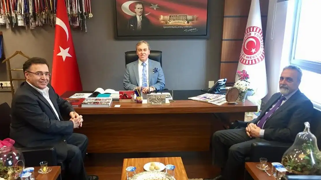 'KAVUNCU'KÜTAHYA ŞEHİR HASTANESİ ŞANTİYESİ KURULUYOR, CHP BAKAKALIYOR'