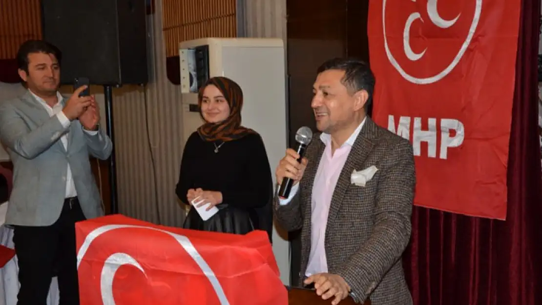 EMET MHP İFTARINDA MİLLETVEKİLİ ERBAŞ BAŞKANLAR VE MUHTARLARLA BİR ARAYA GELDİ
