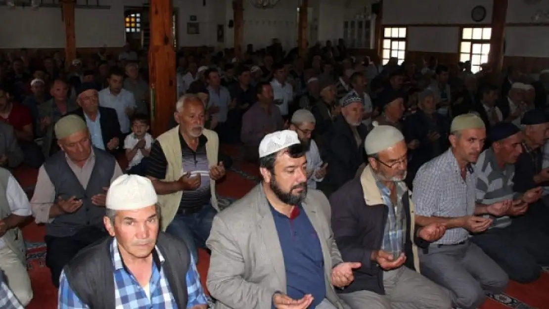 2000 KİŞİ YENİCEKÖY ŞÜKÜR YEMEĞİNDE BULUŞTU