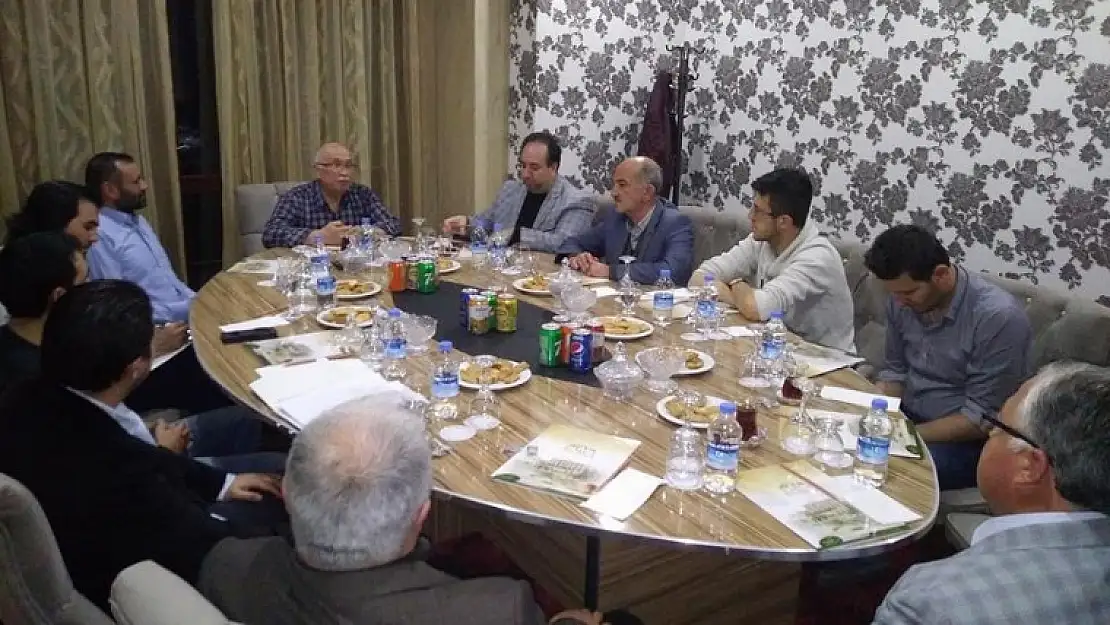 DAYANIŞMA DERNEĞİNİN KONUĞU MUSTAFA İÇA'YDI