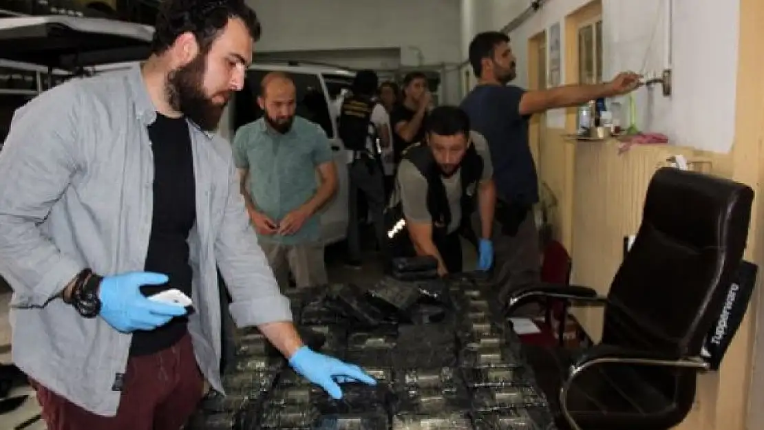 KÜTAHYADA 80 KİLO UYUŞTURUCU YAKALANDI