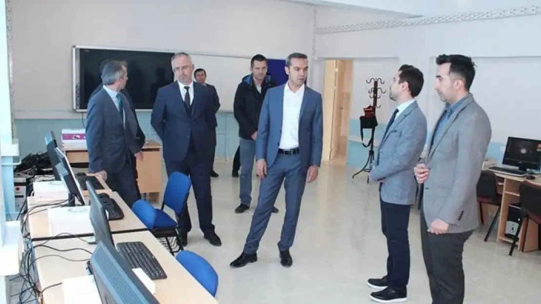 KAYMAKAMDAN ROBOTİK VE KODLAMA EĞİTİMİNE YAKIN TAKİP