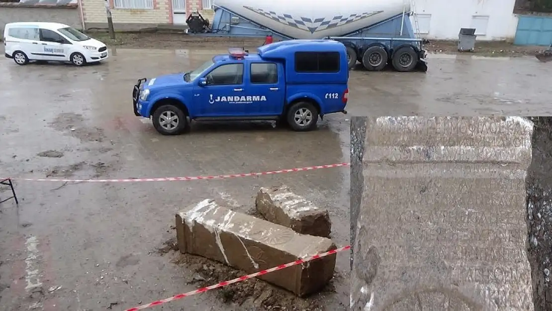 ALT YAPI ÇALIŞMALARINDA TARİHİ SÜTUNLAR BULUNDU