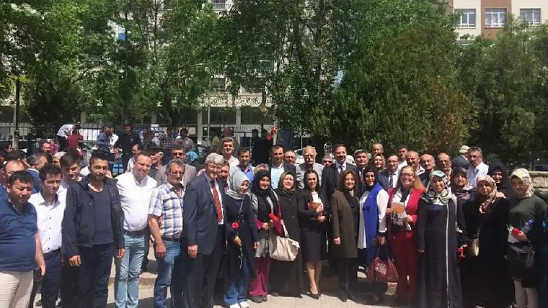 AK PARTİDE ŞİMDİ TEMAYÜL ZAMANI