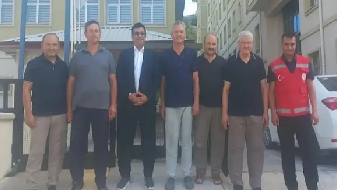 İL MÜDÜRÜ KÜÇÜK EMET'TEYDİ