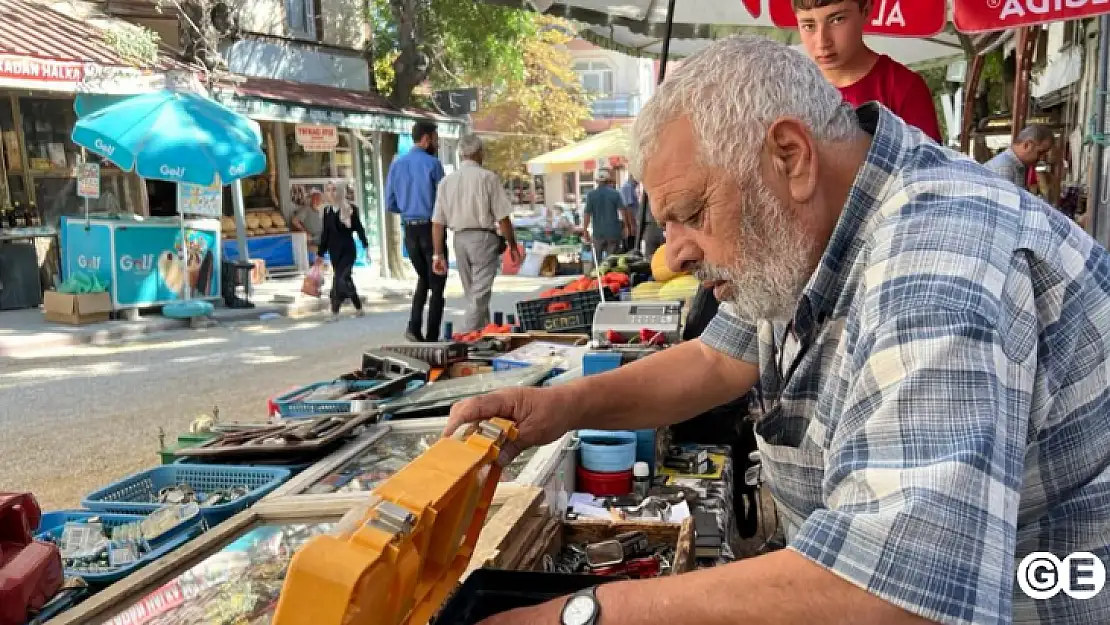 Kütahya'nın ilçelerinde saatlere verilen bir ömür