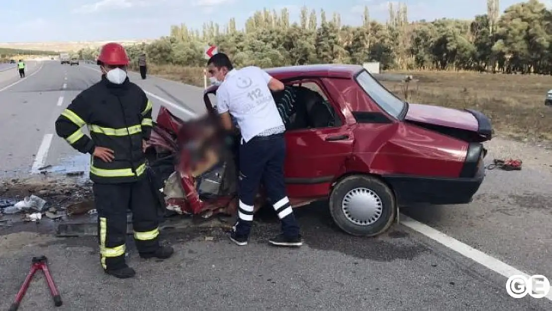 Gedizde Feci Kaza 1 Ölü 3 Yaralı