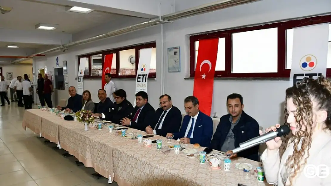 Öğretmenleri ve ailelerini Emet Belediyesi buluşturdu