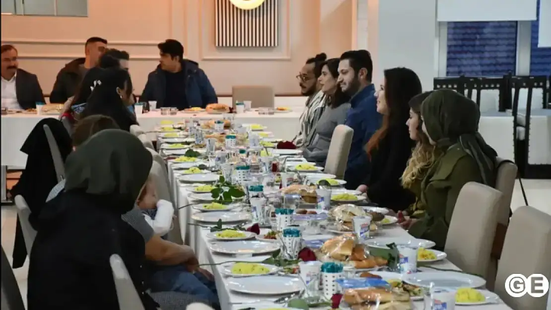 Sağlık ordusu iftarda bir araya geldi