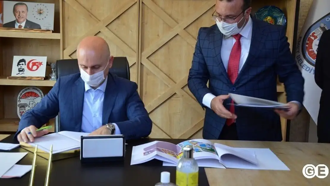 Şeref Defterini İmzalayan Bakandan Destek Sözü