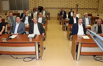 Bariyerler Emet'te AK Parti Ve MHP'yi Karşı Karşıya Getirdi