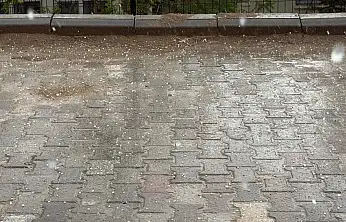 Emet İlçesi'ne Dolu Yağdı