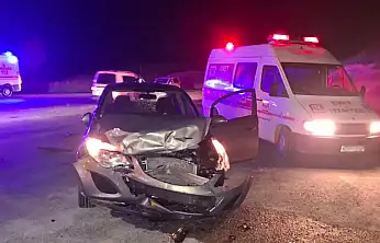 Emet'te Trafik Kazası: 3 Kişi Yaralandı