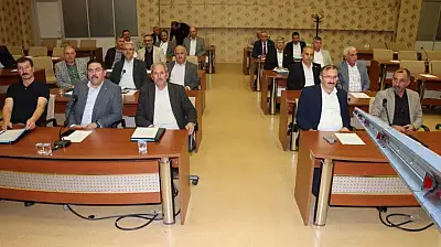 Bariyerler Emet'te AK Parti Ve MHP'yi Karşı Karşıya Getirdi