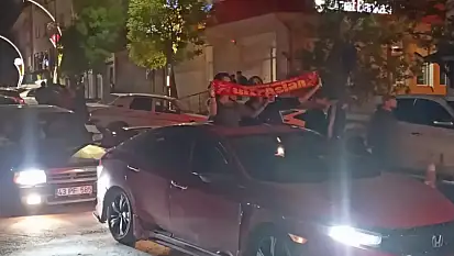 Cimbom Şampiyon Oldu Emet Yıkıldı