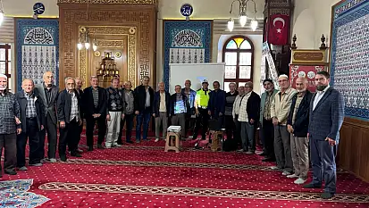 Emet'te Camiden Okula Trafik Eğitimi