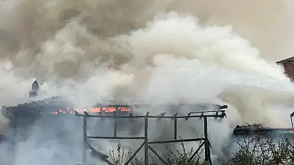 Emeti Korkutan Yangın