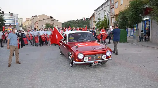 Milli Birlik Gününde Emet Tek Yürekti