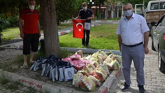 Emet Belediyesinden Sağlık Ordumuza 101. Yıl da Türk Bayrağı Hediyesi