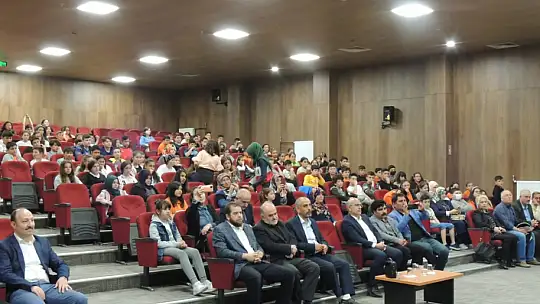 Ezbere 40 Hadis Okuyan 73 Öğrenci Ödüllendirildi